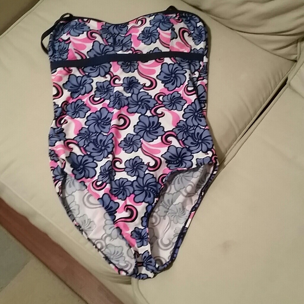 Paisley bathing suit  (NWOT)